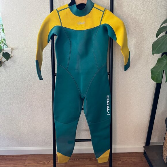 Hevto Coral I Full Body Surfing Wetsuit Size Small - Picture 5 of 8